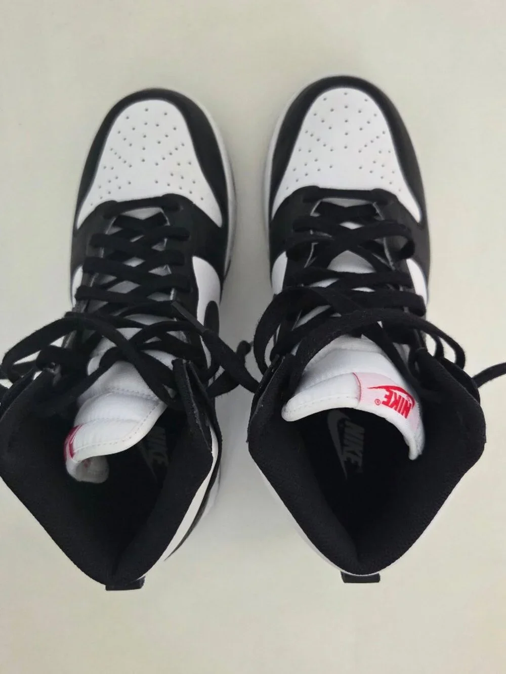 Nike Dunk High Womens 9 Sneakers Black White Panda Shoes Casual 80s Retro - New